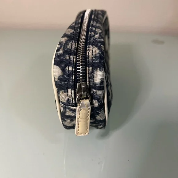 Dior Navy and Cream Monogram Clutch - Picture 2 of 9